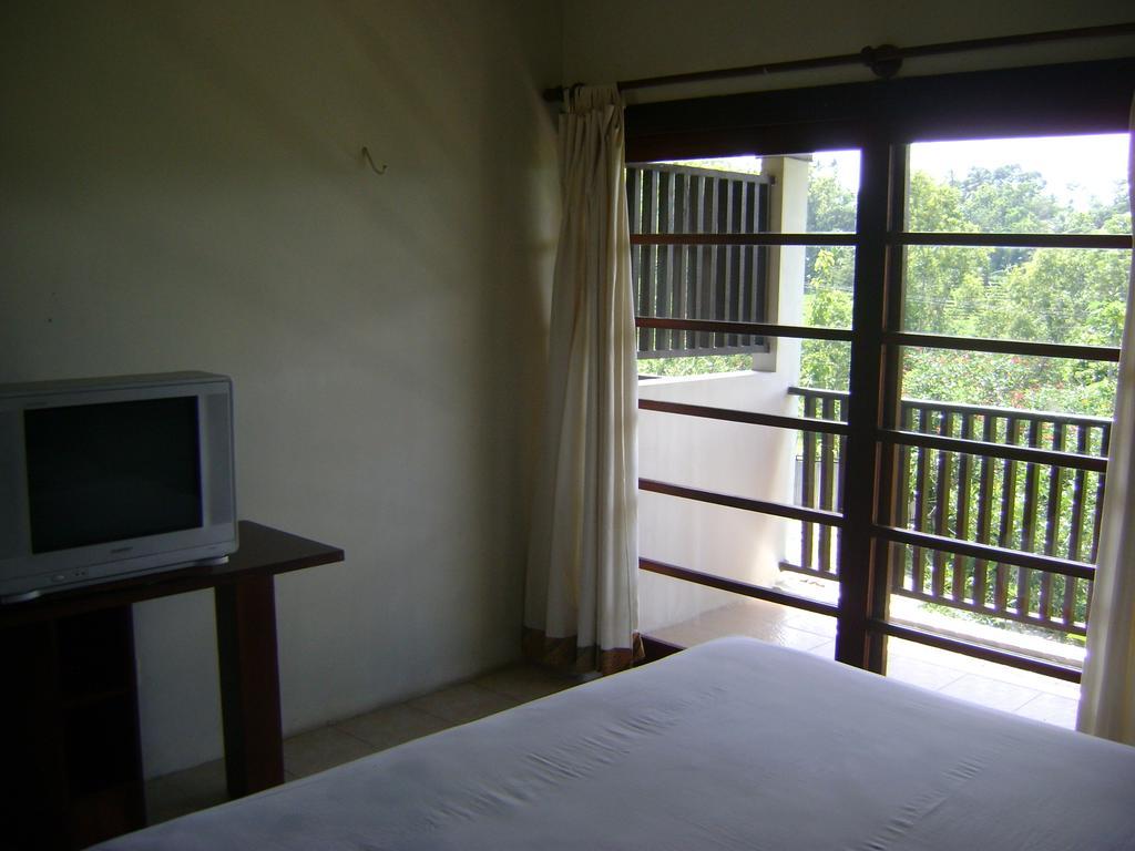 Swaloh Resort & Spa Kalangbret Quarto foto